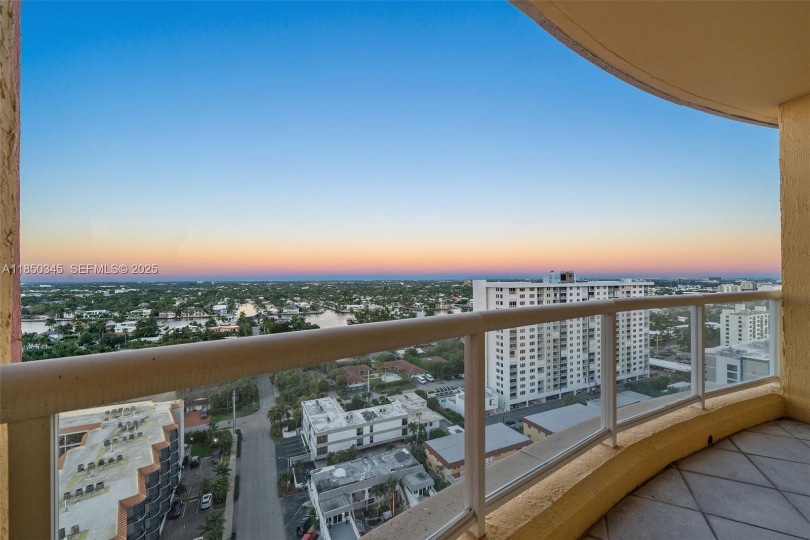2100 N Ocean Boulevard 18d Property Photo 40