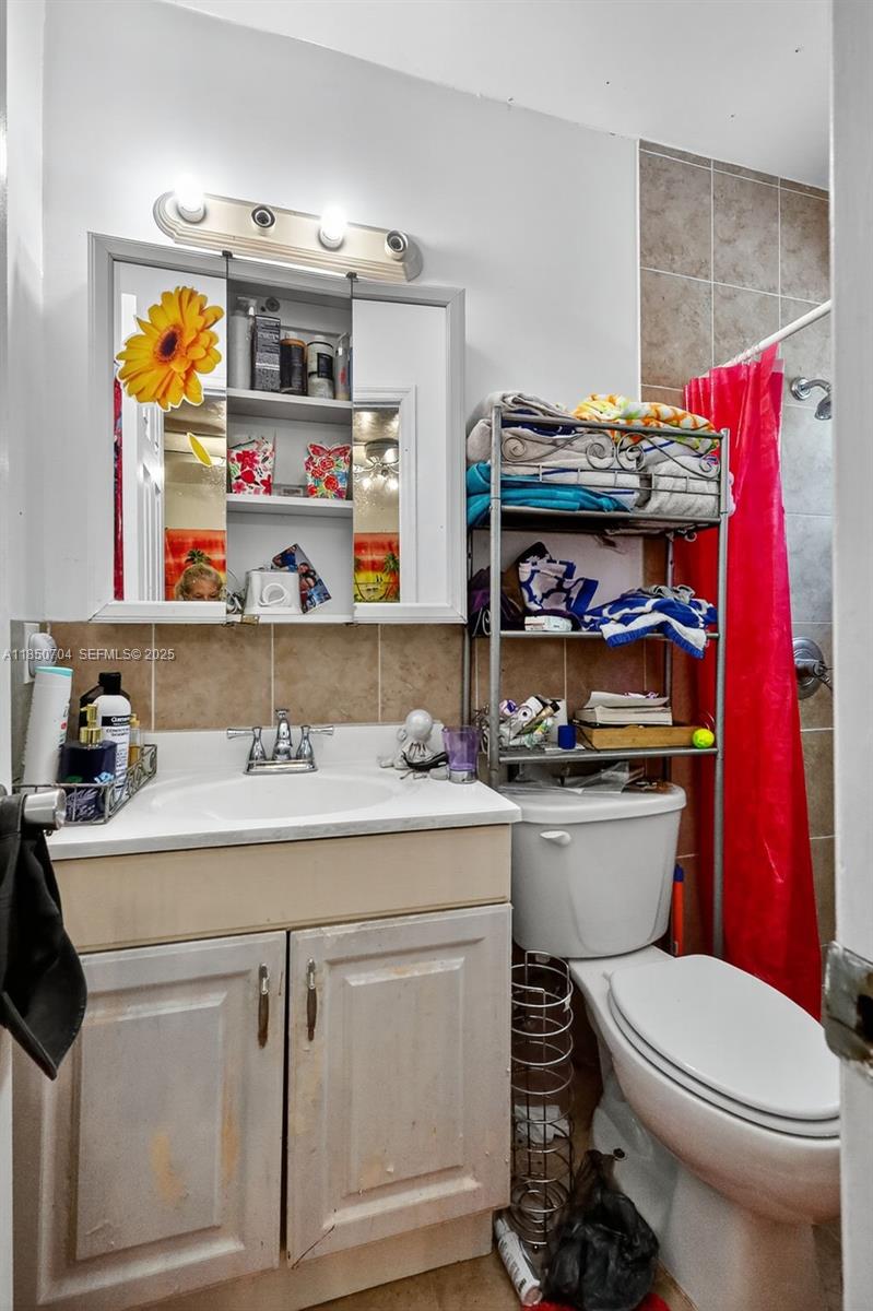 A11850704 Property Photo 13