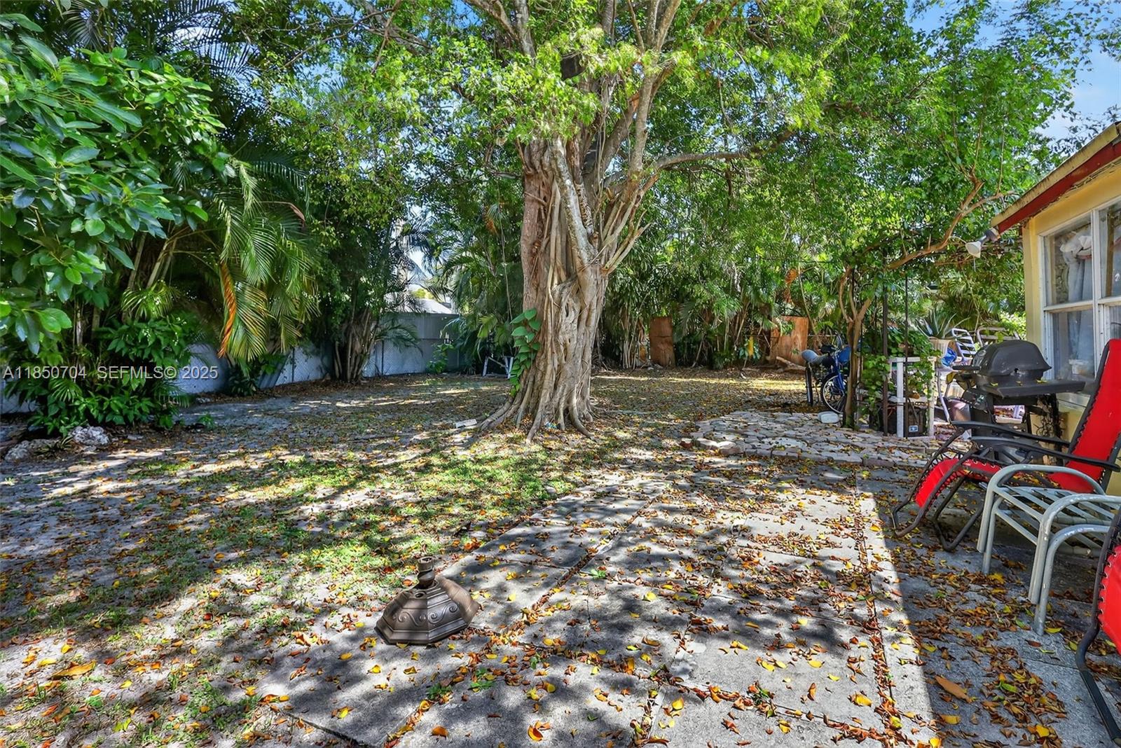 A11850704 Property Photo 16