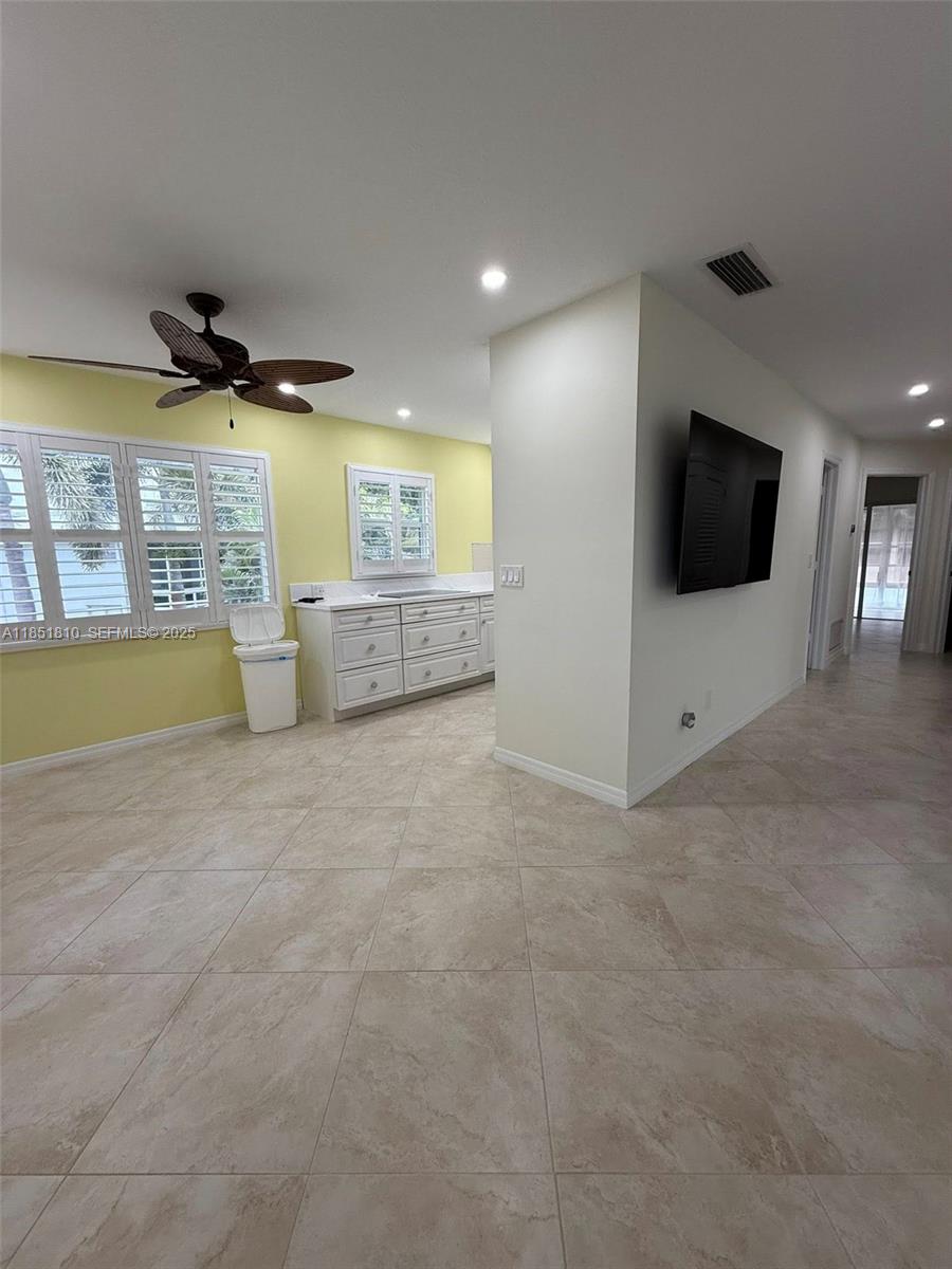 2929 Se Ocean Boulevard 143-10 Property Photo 17