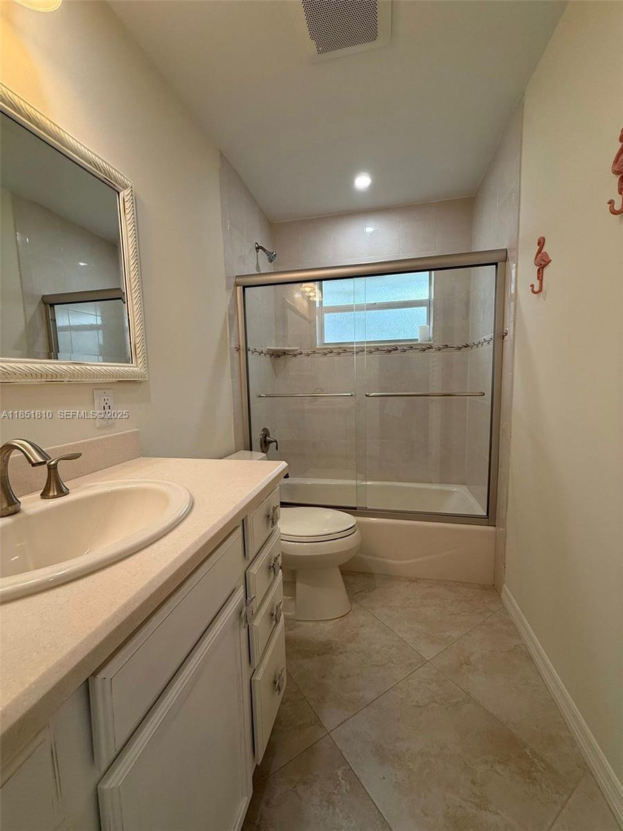 2929 Se Ocean Boulevard 143-10 Property Photo 20