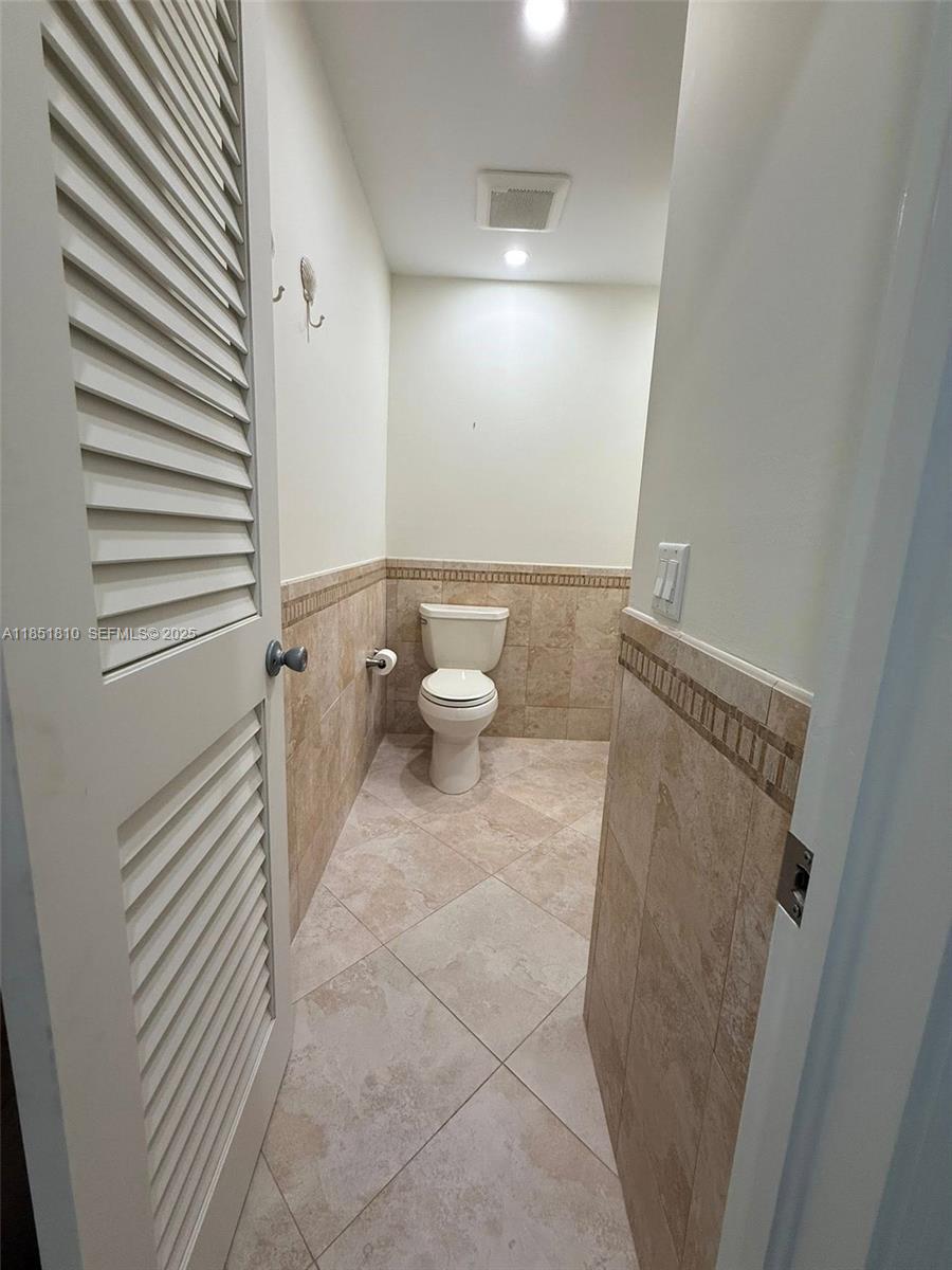 2929 Se Ocean Boulevard 143-10 Property Photo 22