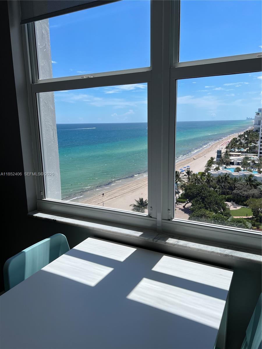 2751 S Ocean Drive 1406-s Property Photo 32