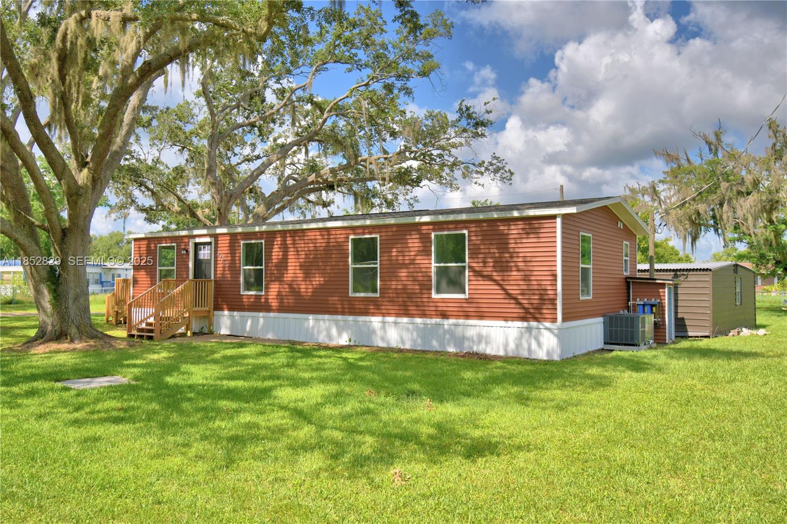 5980 Oakdale Road Property Photo 1