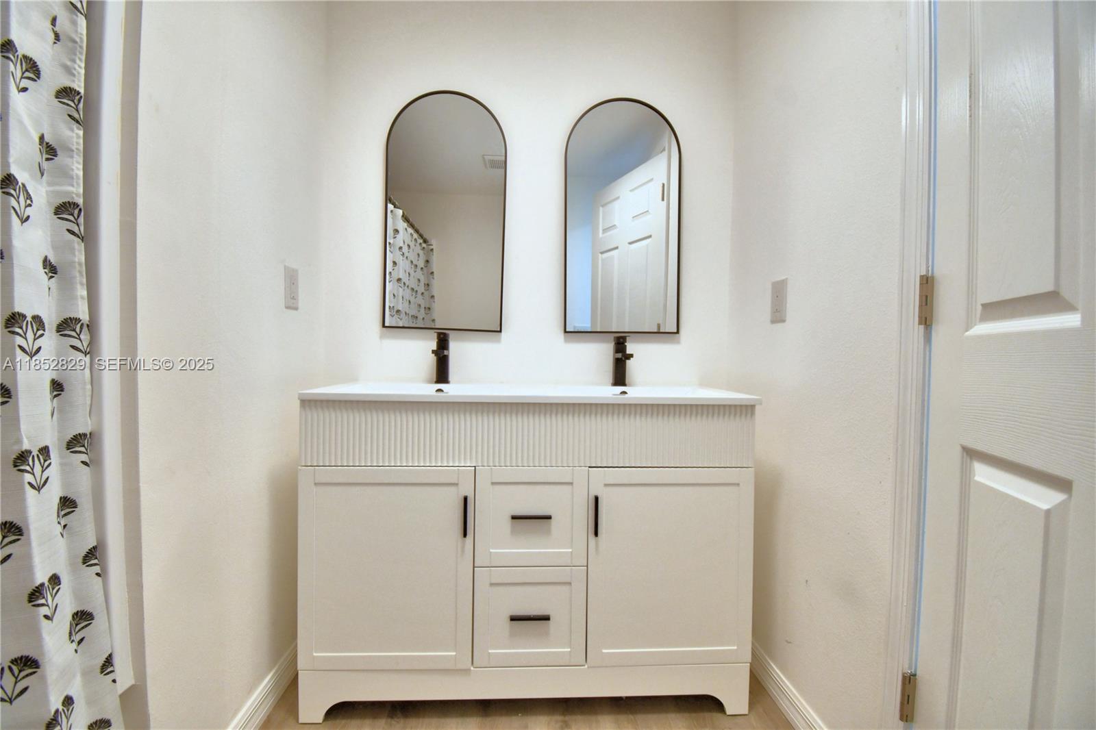 5980 Oakdale Road Property Photo 26