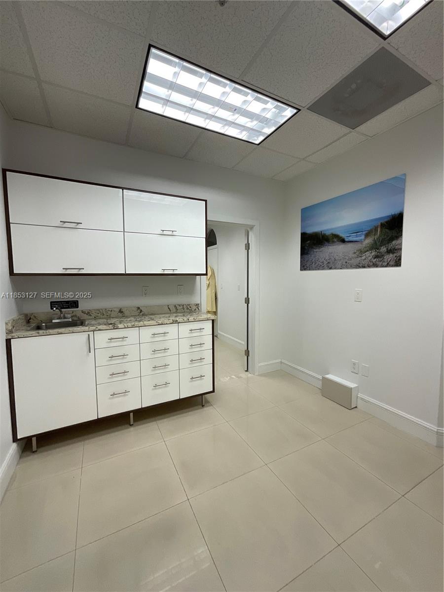A11853127 Property Photo 10