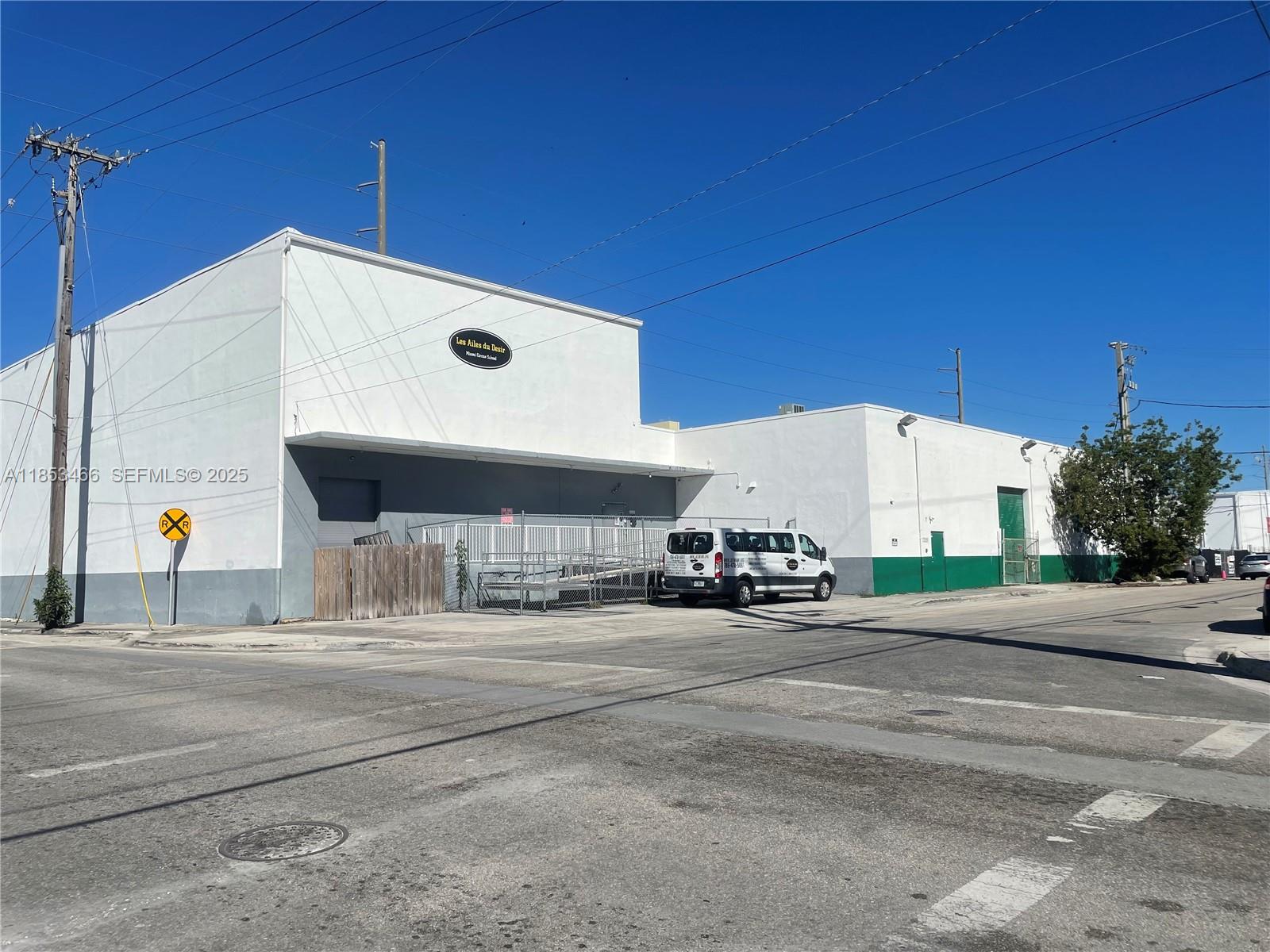 1395 Nw 22nd Street Property Photo 4