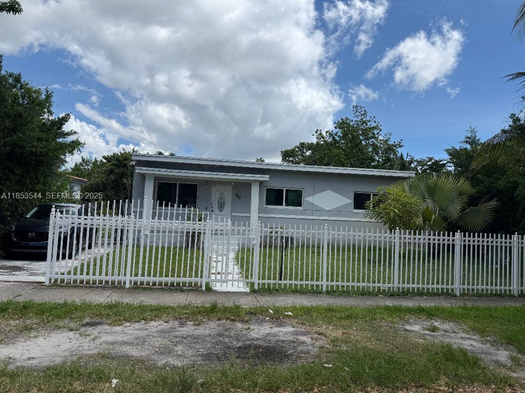 985 Ne 146th Street Property Photo 1