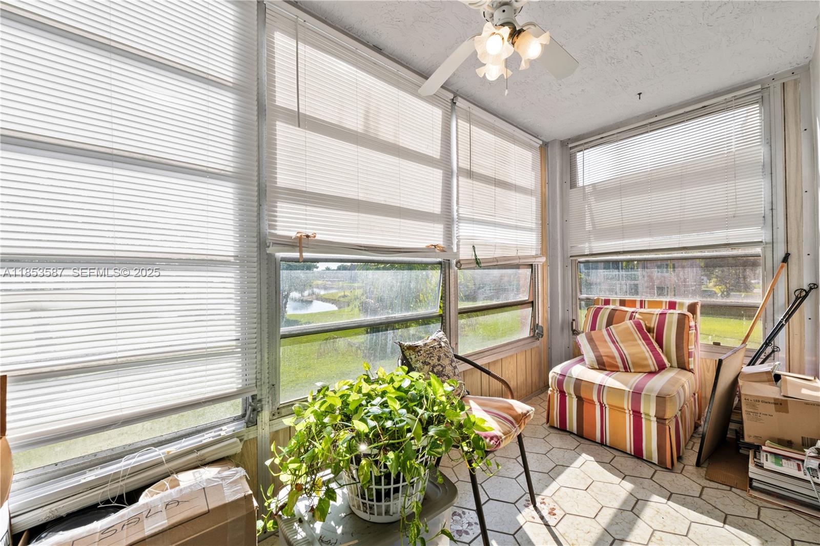 9461 Sunrise Lakes Boulevard 207 Property Photo 14