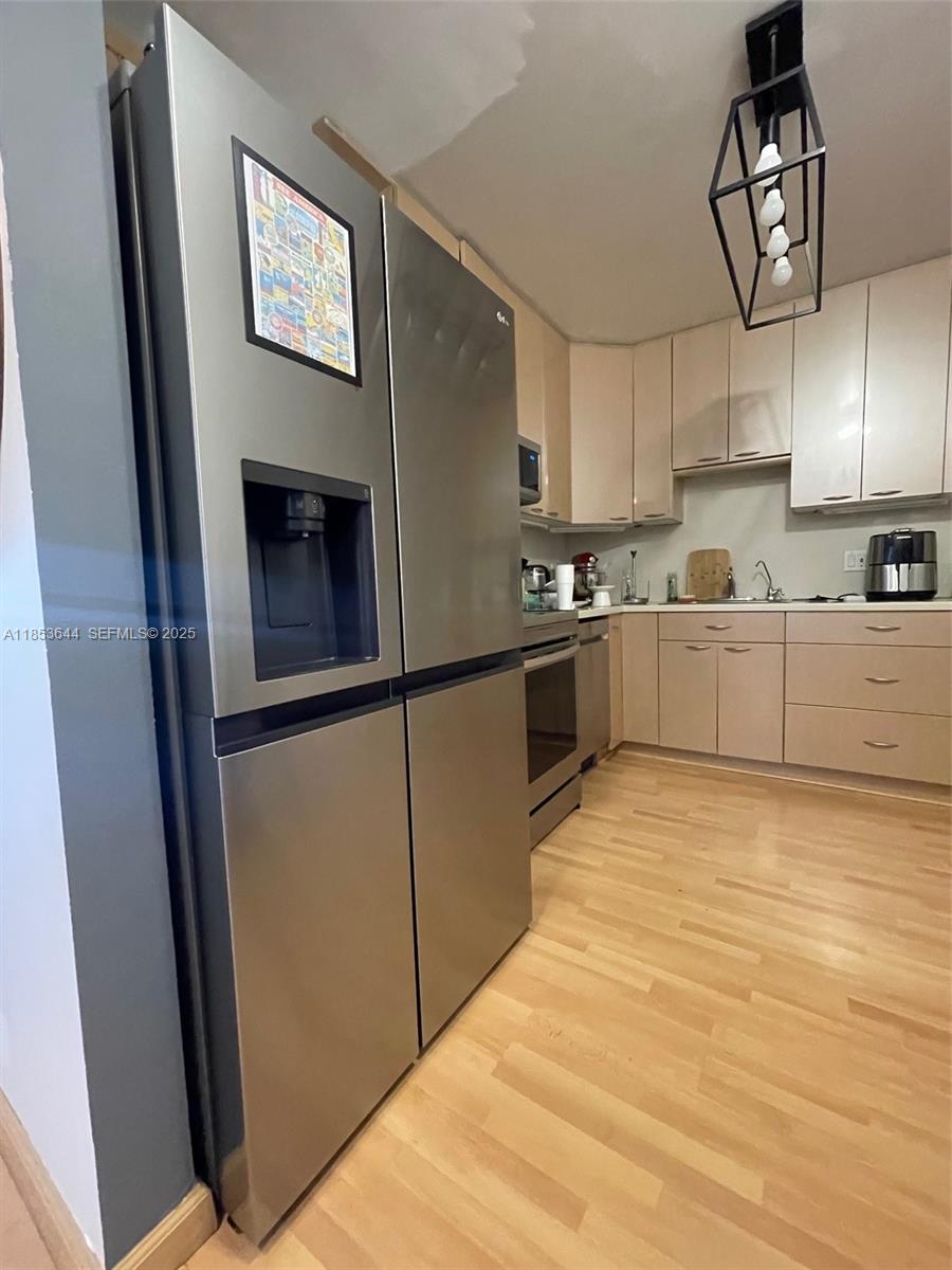 A11853644 Property Photo 12