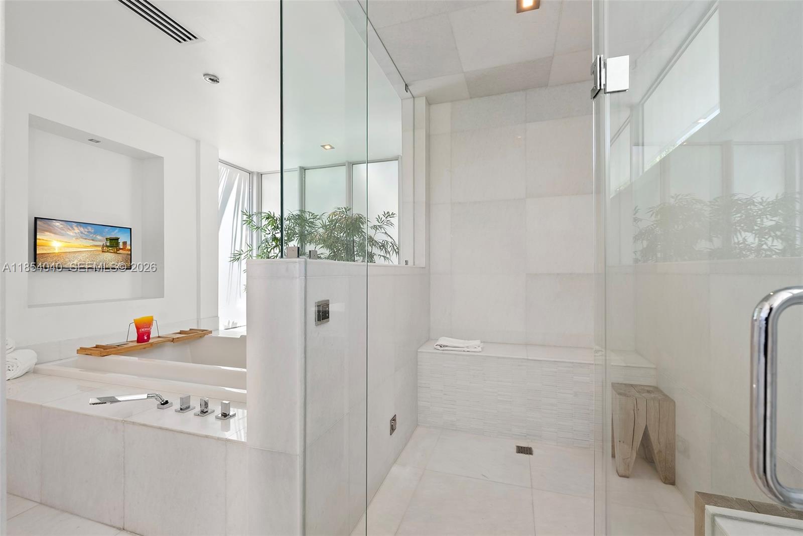 300 Royal Plaza Drive Property Photo 63