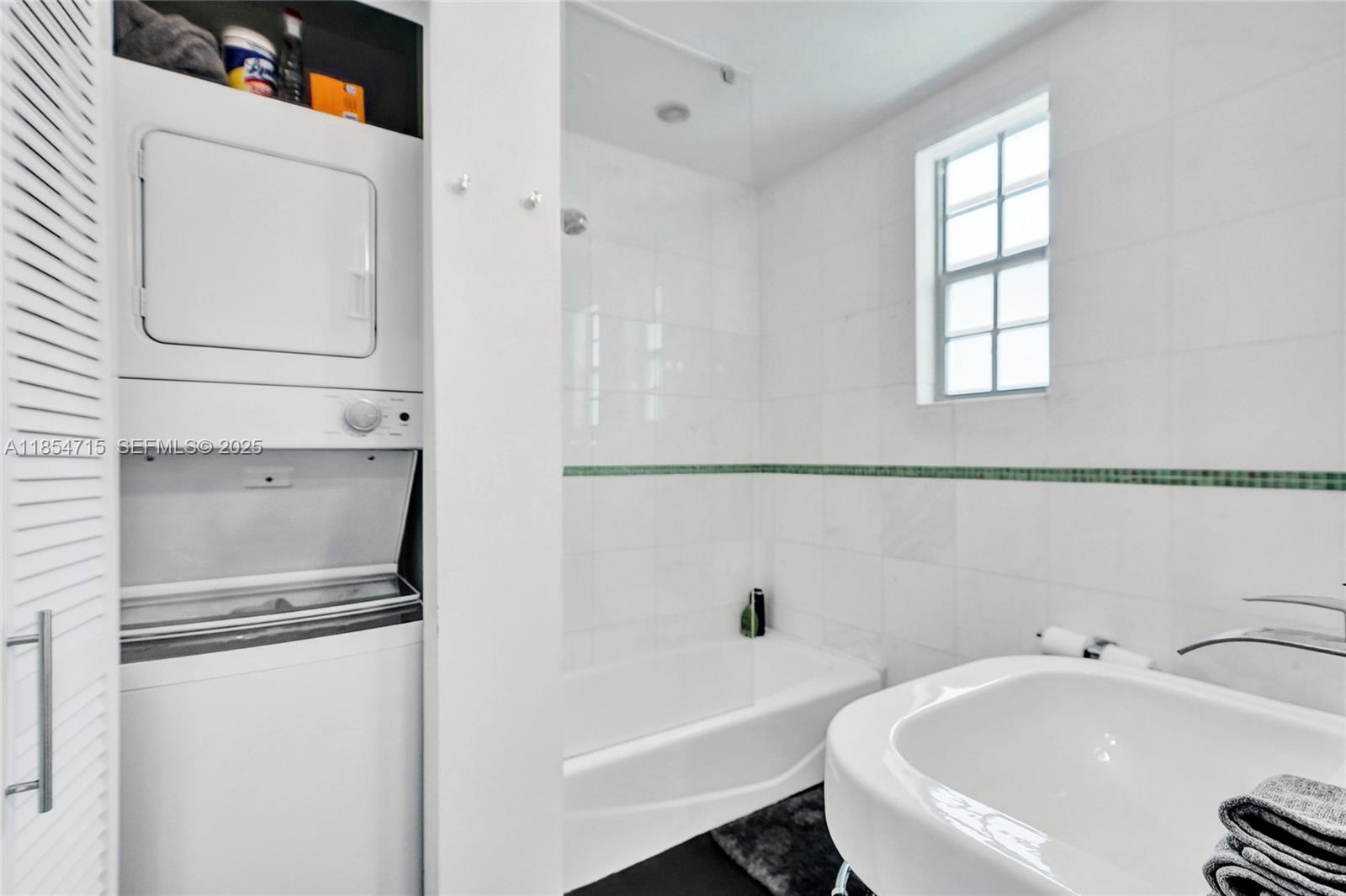 815 Euclid Avenue 8 Property Photo 13
