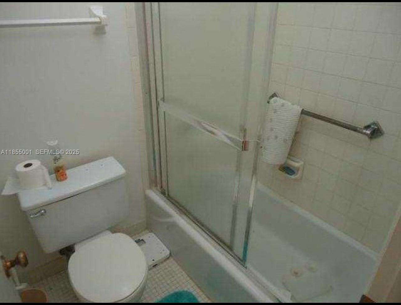 A11855001 Property Photo 4