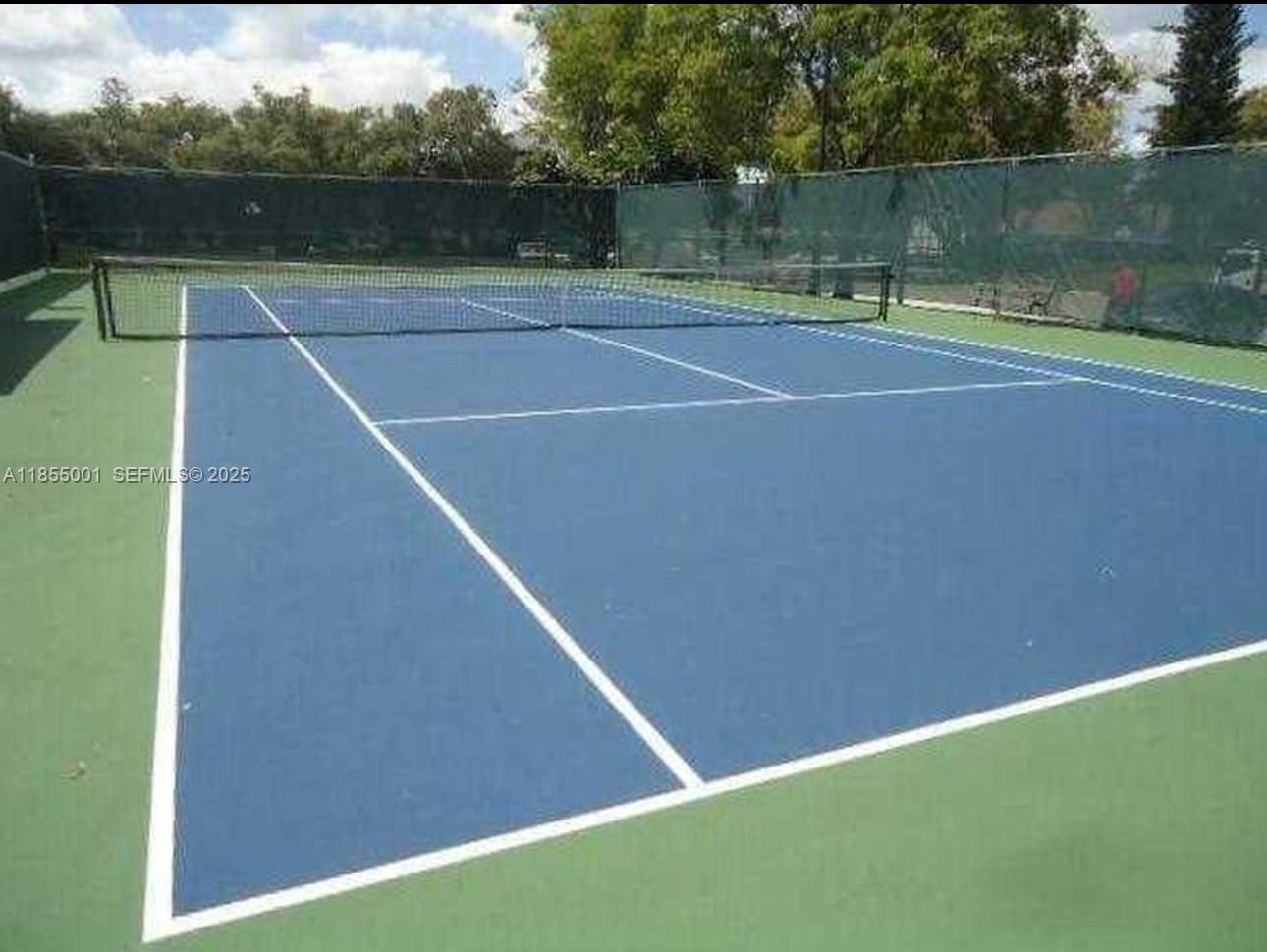A11855001 Property Photo 11