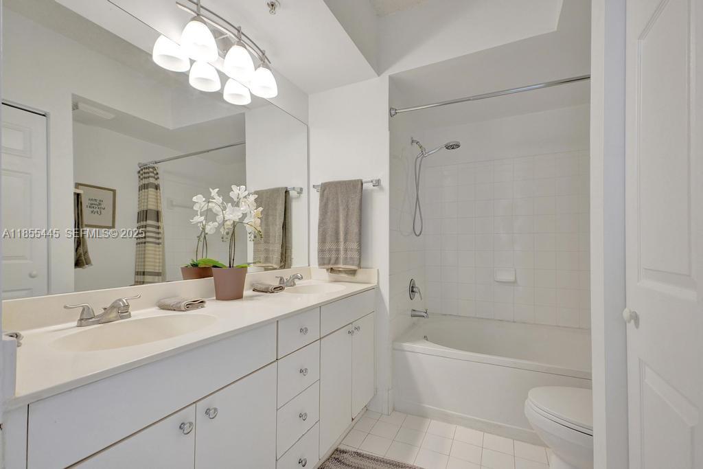 17100 N Bay Road 1511 Property Photo 14