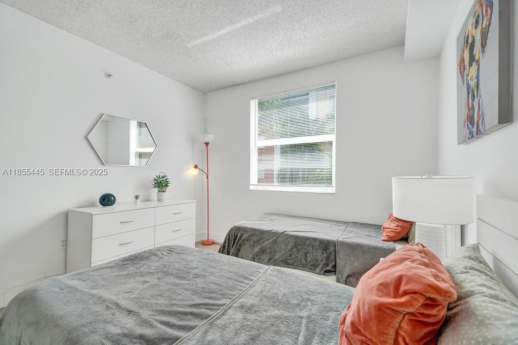 17100 N Bay Road 1511 Property Photo 56