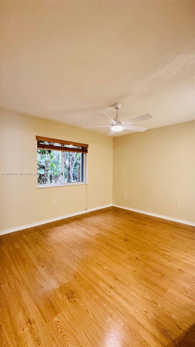 1260 Se 31st Court 102-34 Property Photo 11
