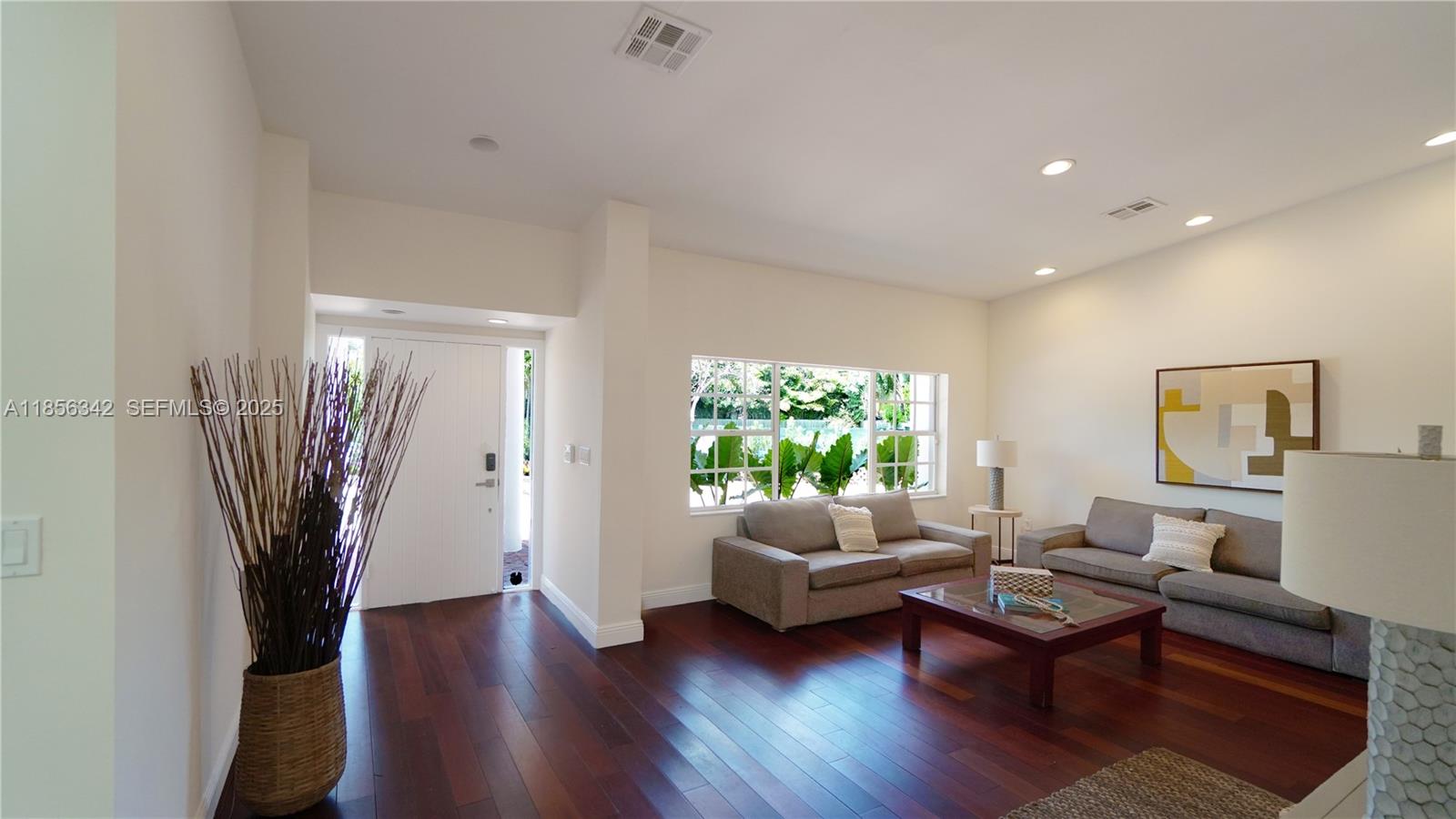 691 Ridgewood Road Property Photo 12