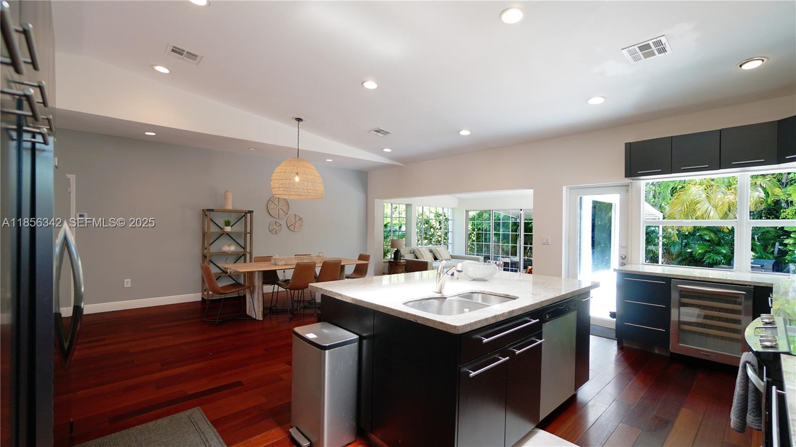 691 Ridgewood Road Property Photo 18