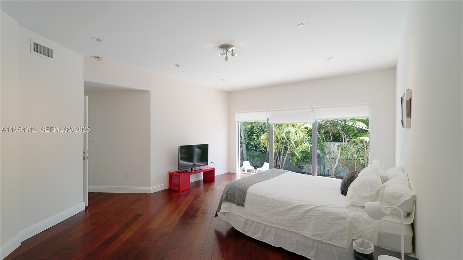 691 Ridgewood Road Property Photo 36
