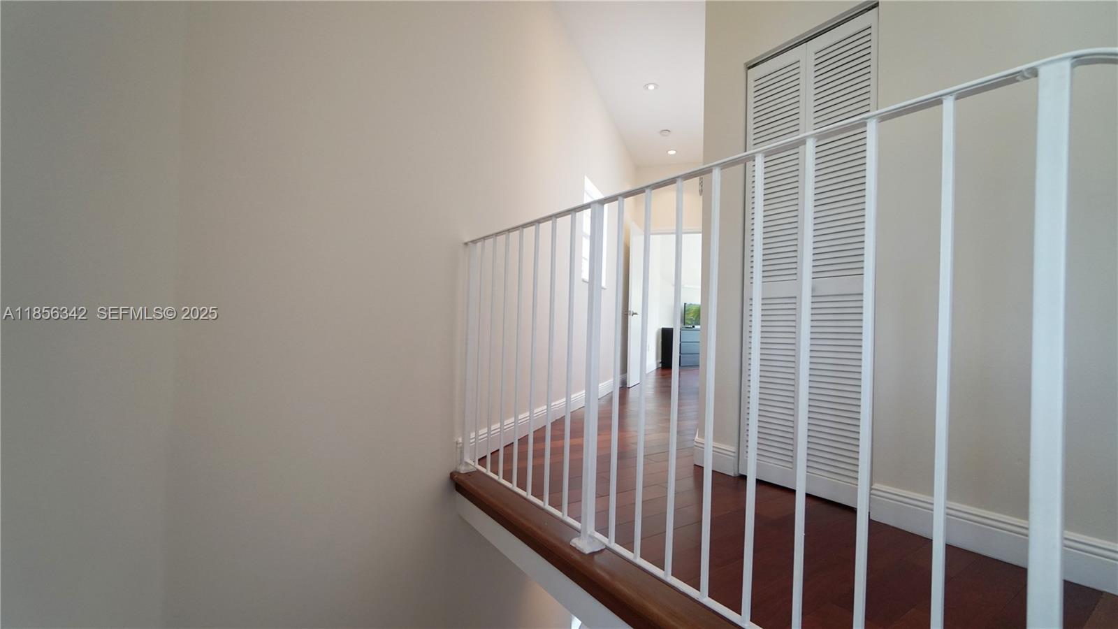 691 Ridgewood Road Property Photo 56