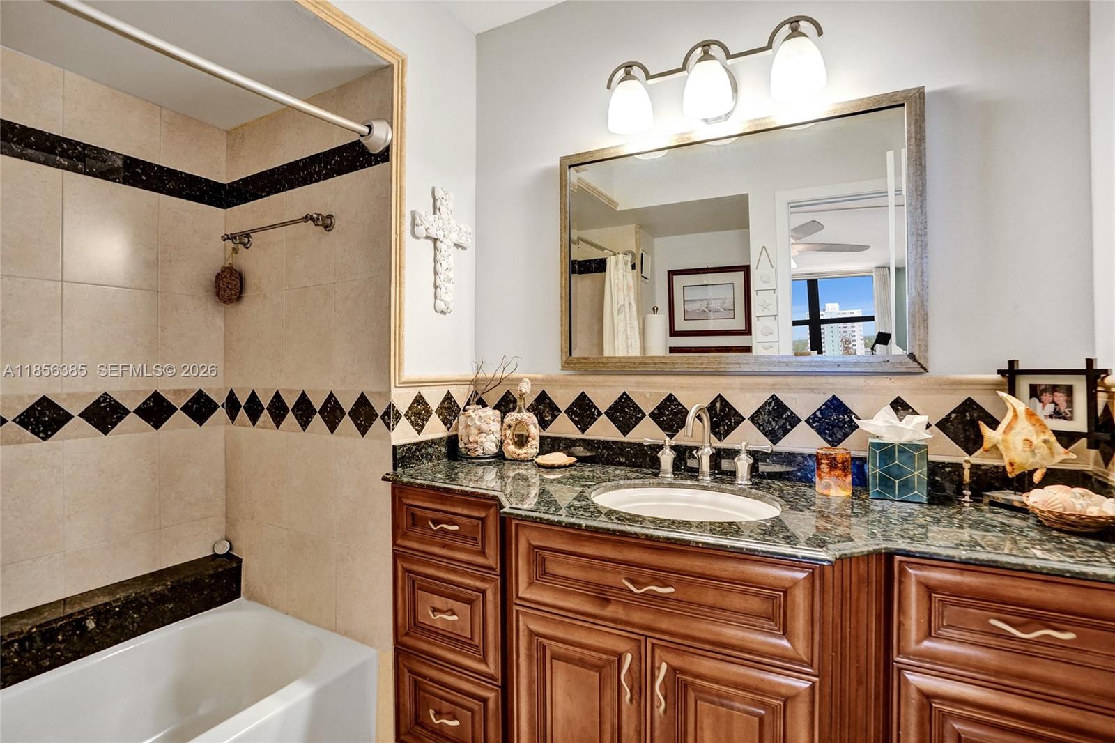 1500 N Ocean Boulevard 801 Property Photo 24