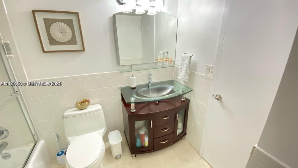 2030 S Ocean Drive 516 Property Photo 25
