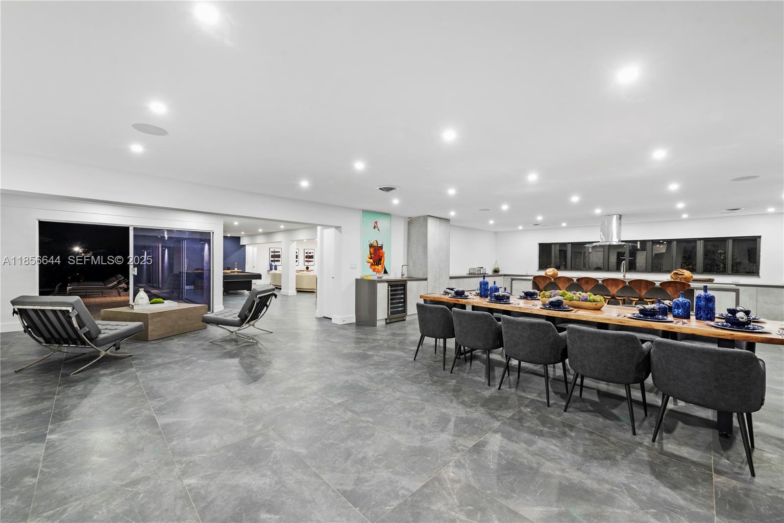 4322 Polk Street Property Photo 12