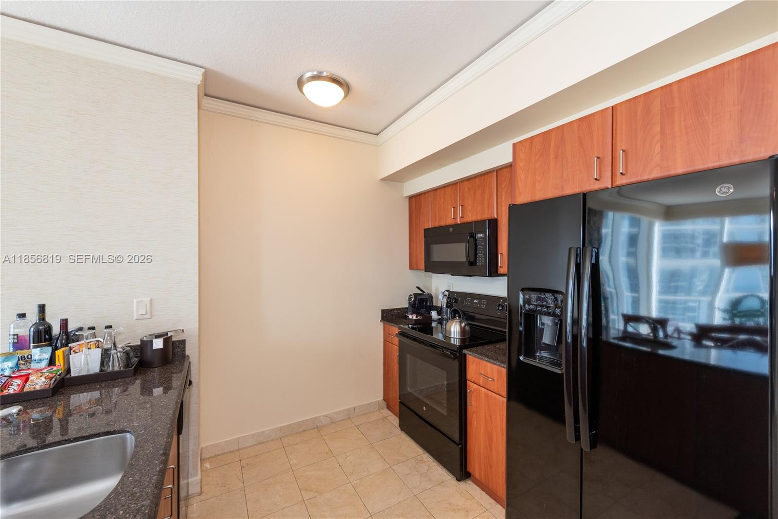 18001 Collins Avenue 1214- 1215 Property Photo 9