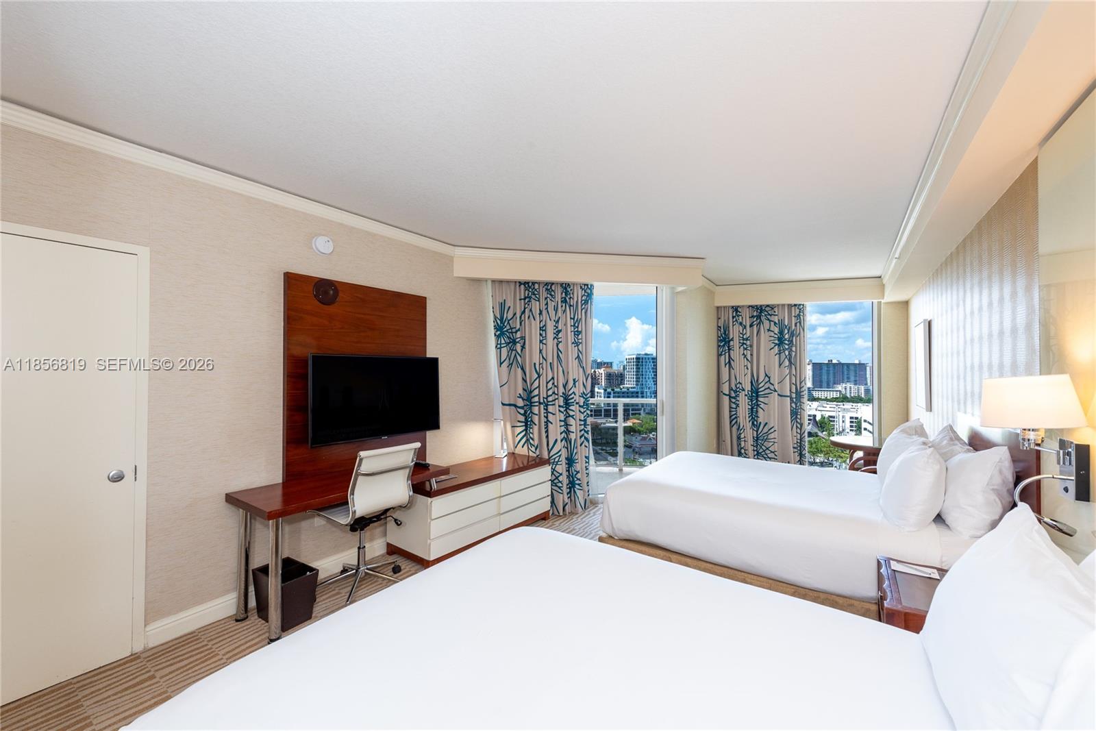 18001 Collins Avenue 1214- 1215 Property Photo 20