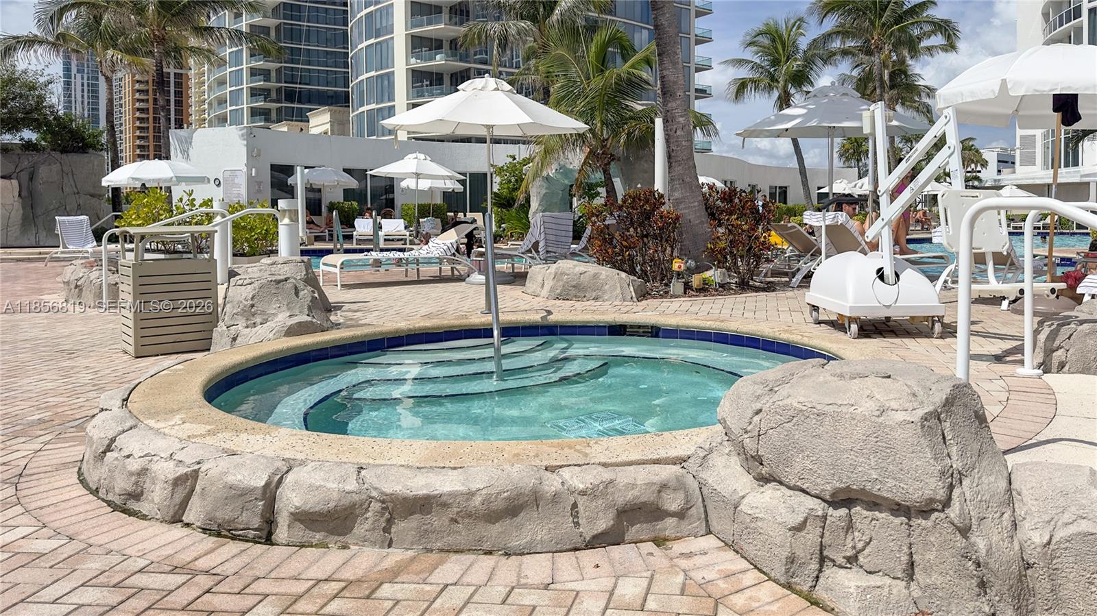 18001 Collins Avenue 1214- 1215 Property Photo 26