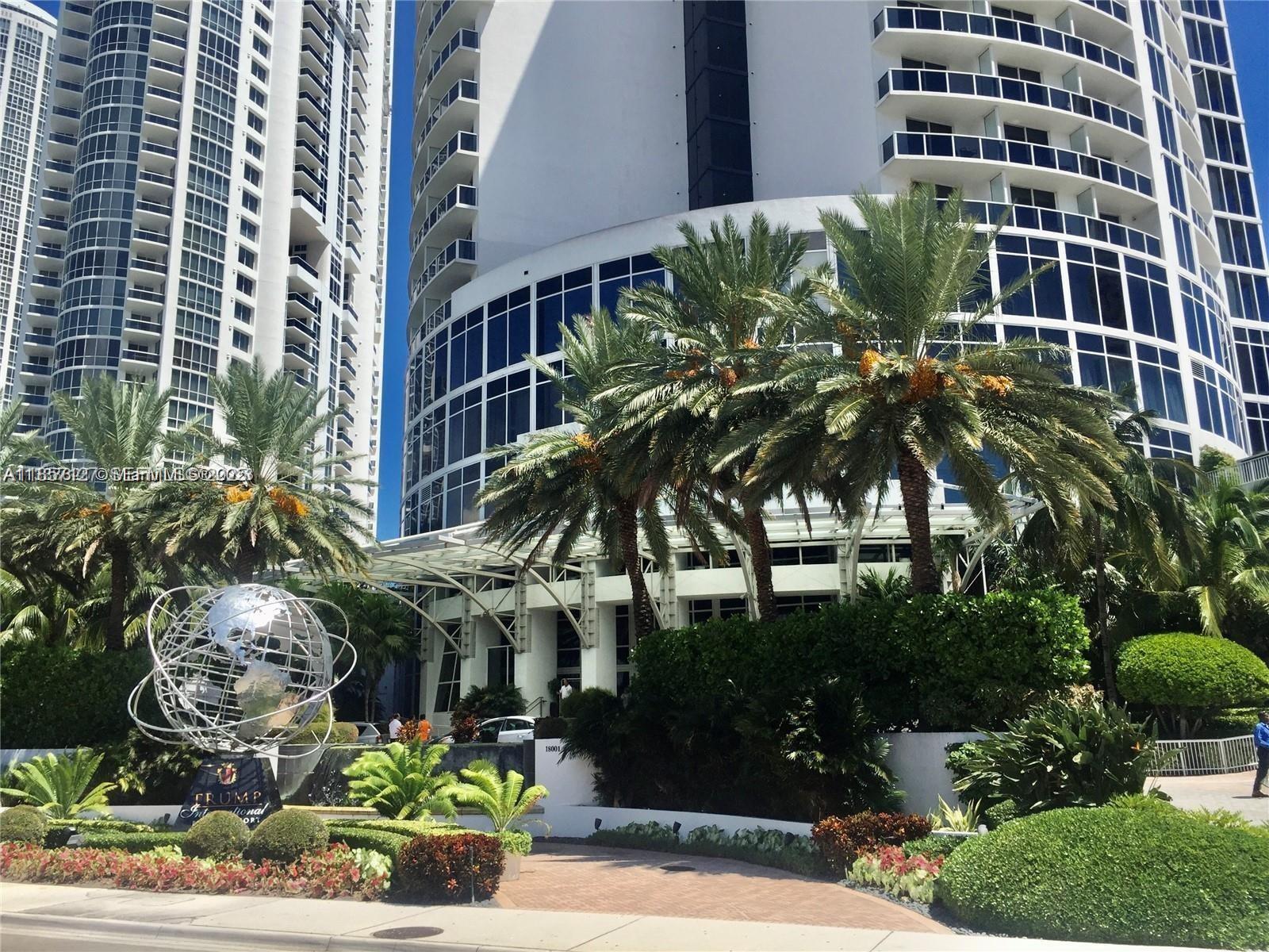 18001 Collins Avenue 811 Property Photo 11