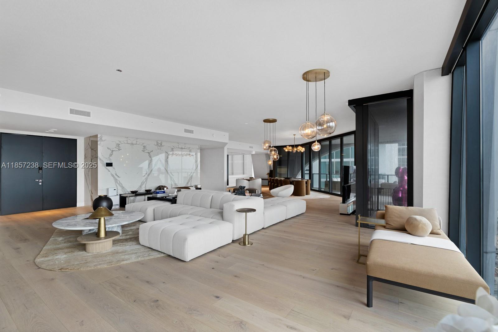 1000 Biscayne Boulevard 2402 Property Photo 4