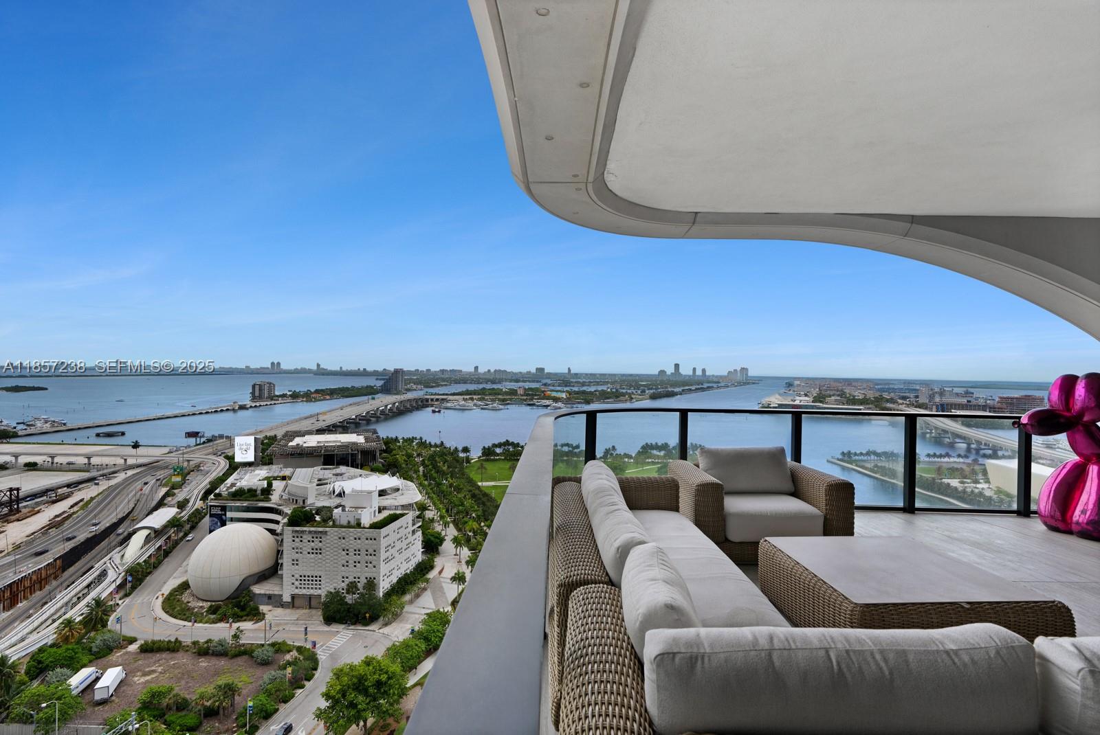1000 Biscayne Boulevard 2402 Property Photo 16