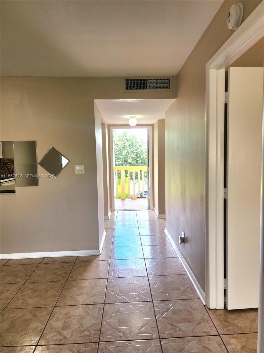 6020 Nw 64th Avenue 307 Property Photo 10