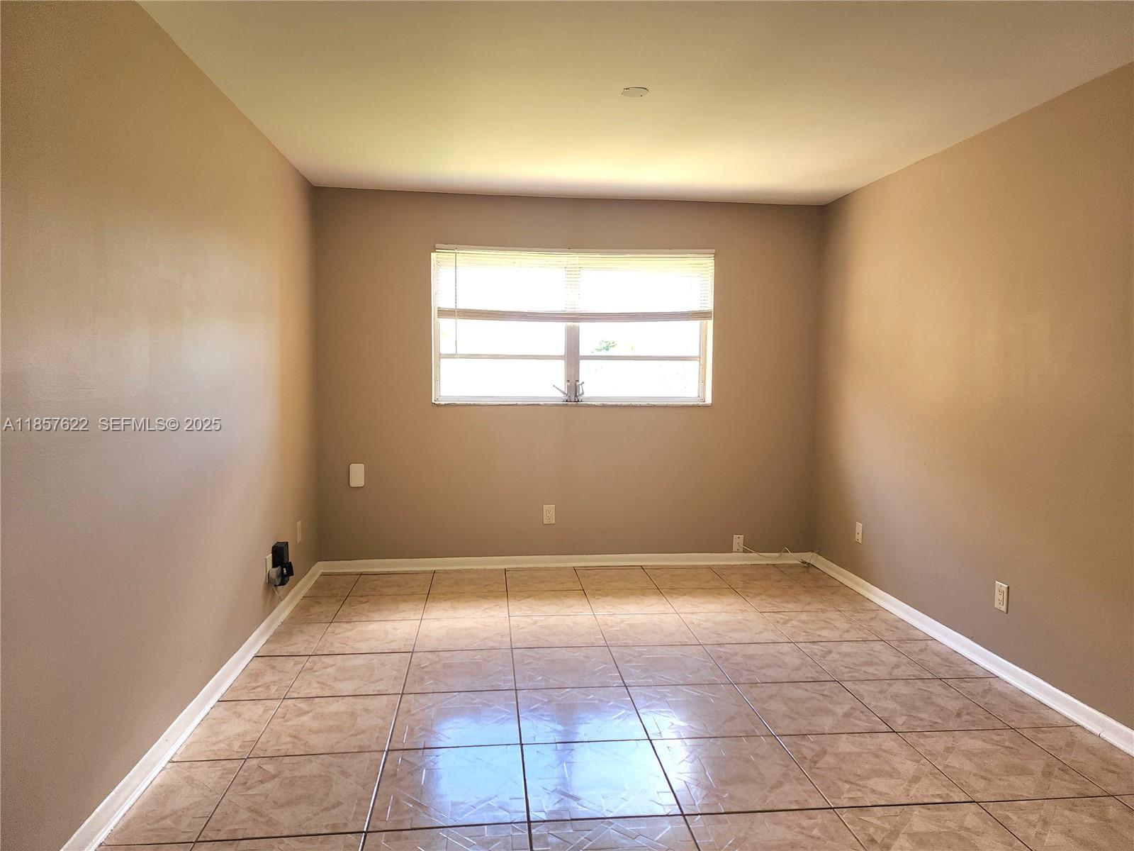 6020 Nw 64th Avenue 307 Property Photo 14
