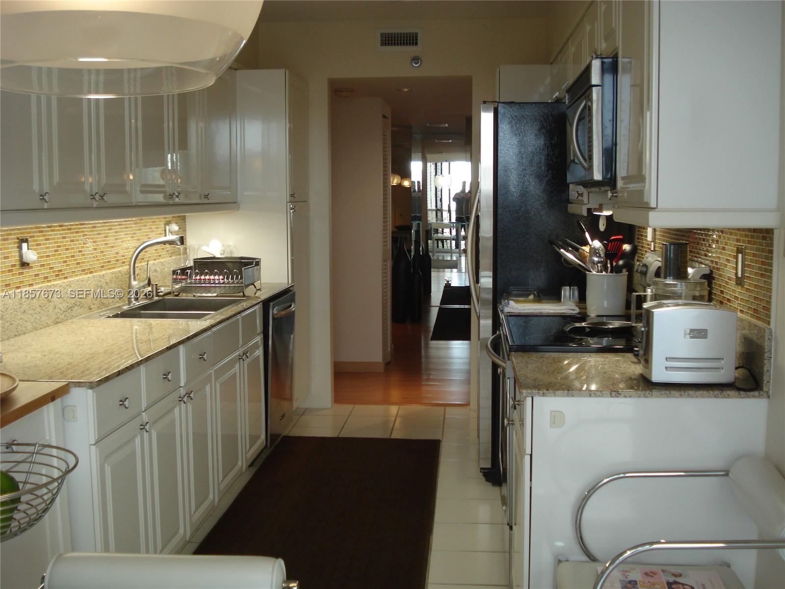 3600 Yacht Club Drive 1503 Property Photo 30