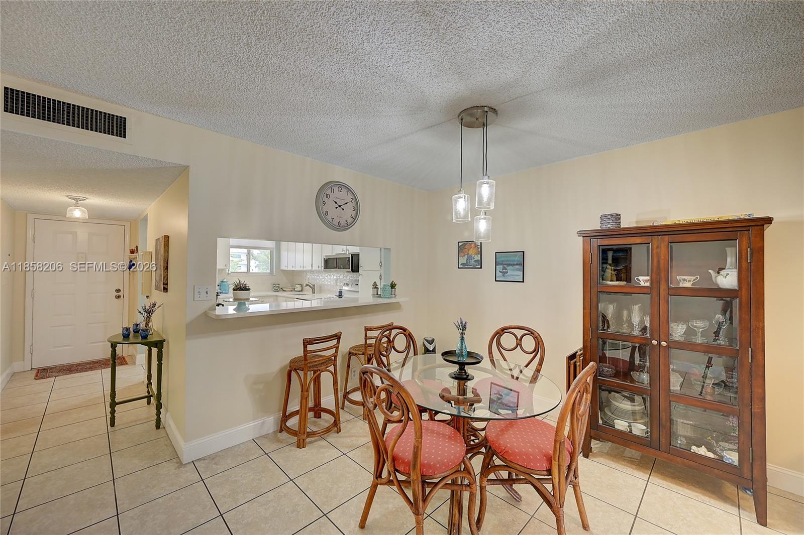 3186 Via Poinciana 203 Property Photo 7