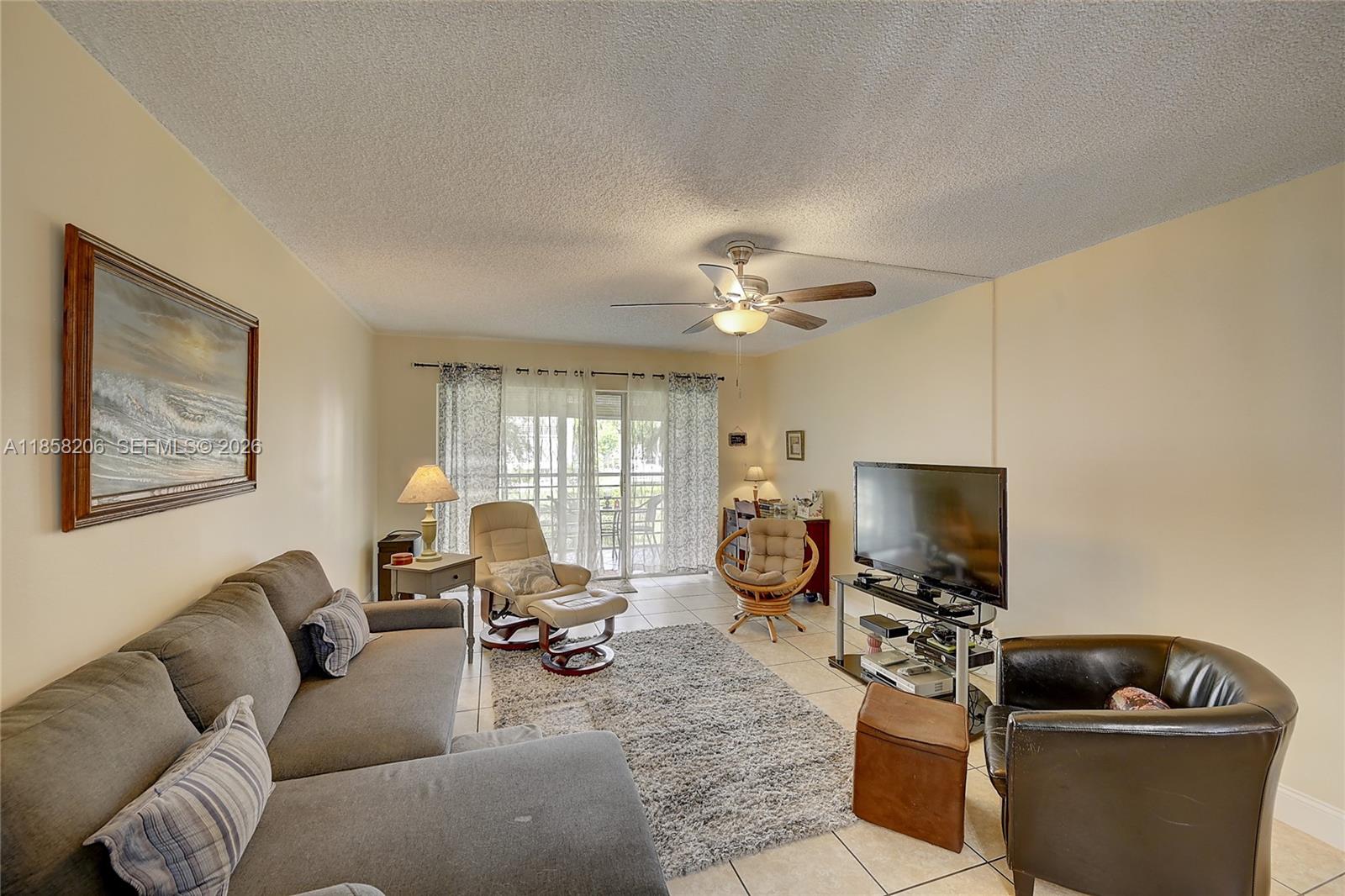 3186 Via Poinciana 203 Property Photo 9