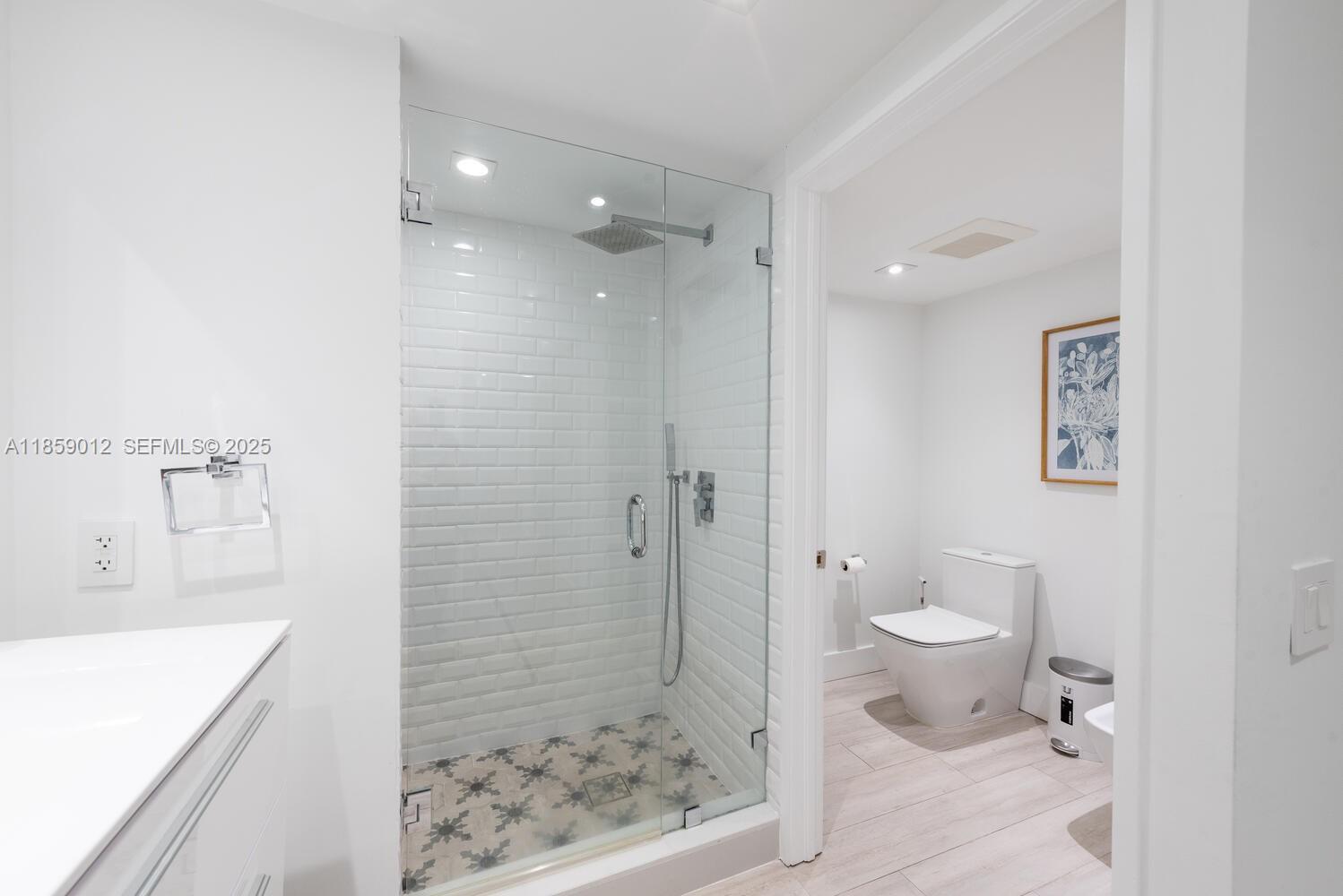 181 Crandon Boulevard 306 Property Photo 16