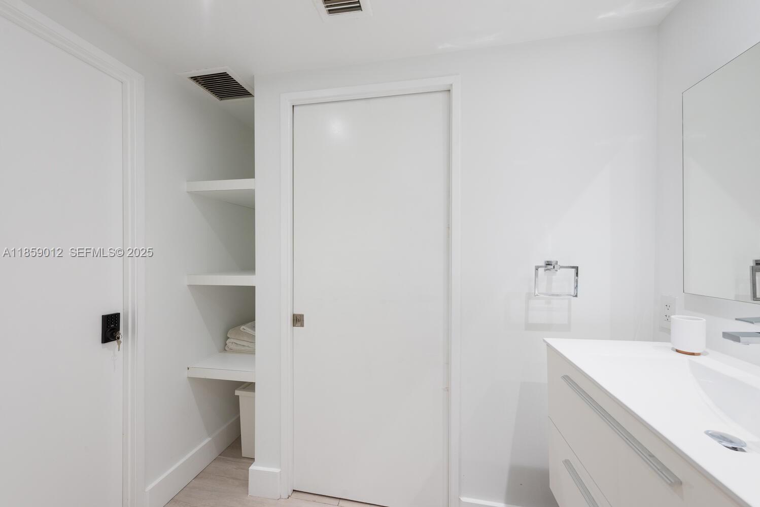 181 Crandon Boulevard 306 Property Photo 18