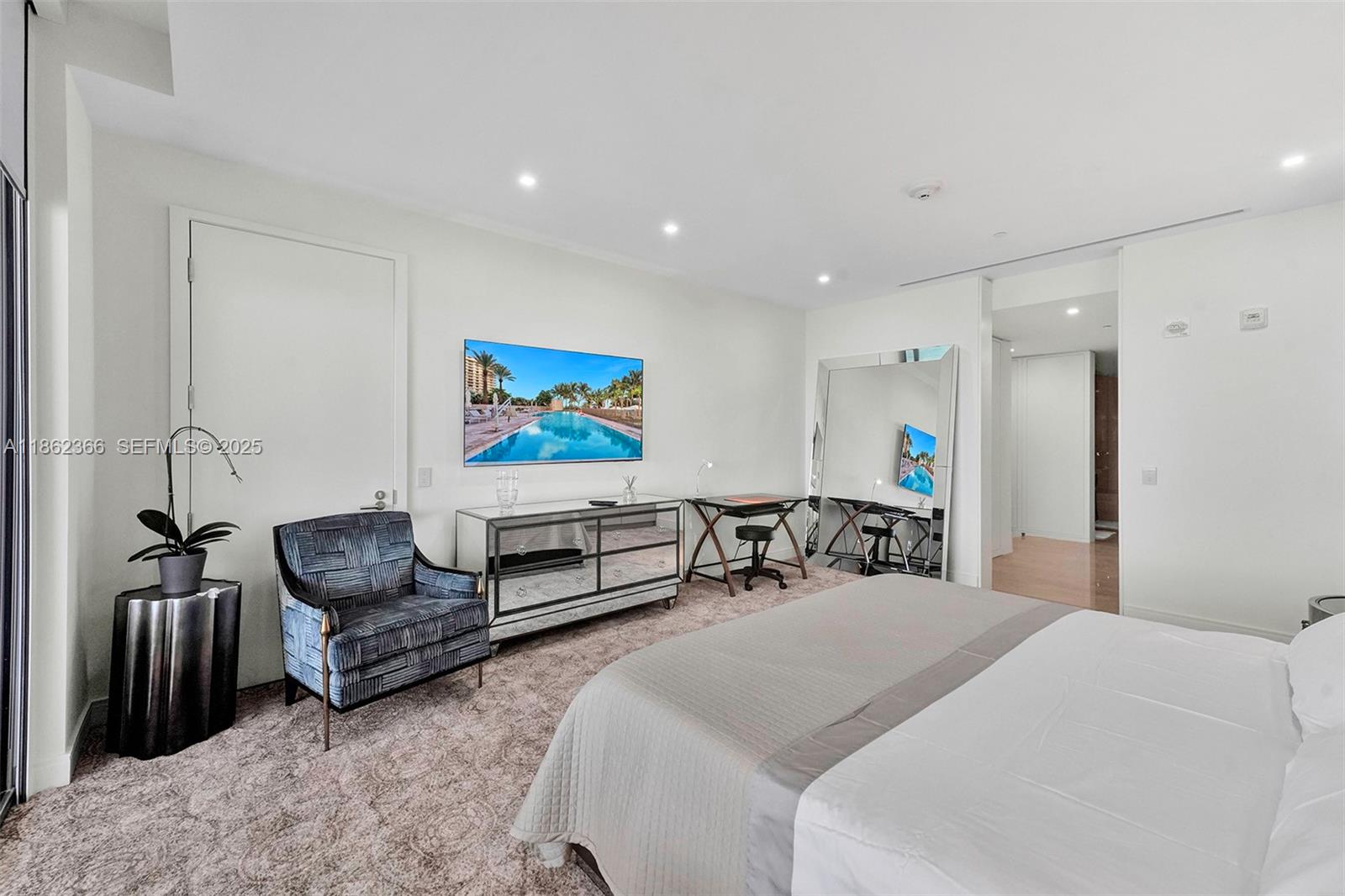 A11862366 Property Photo 33