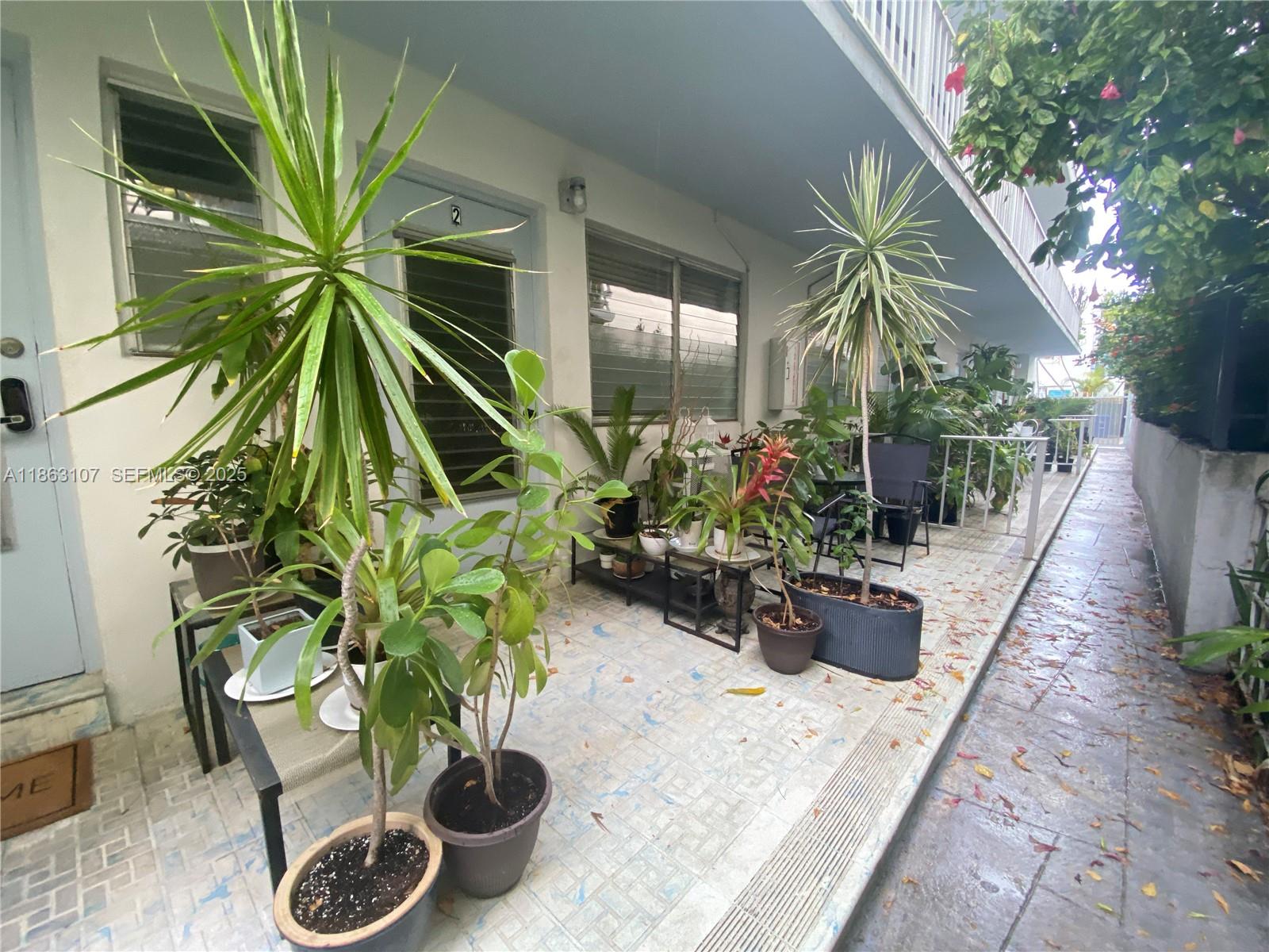 932 Euclid Avenue 2 Property Photo 18