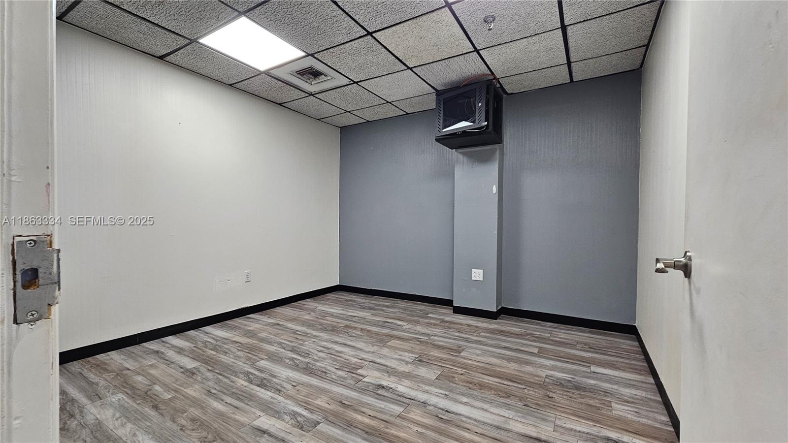 17801 Nw 2nd Avenue Suite 237 Property Photo 4