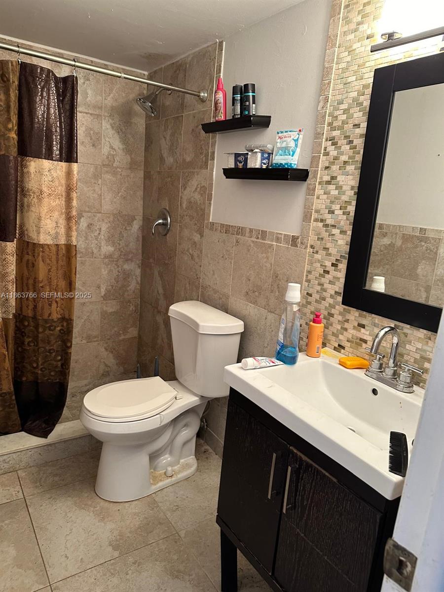 11208 Sw 67th Terrace Property Photo 2