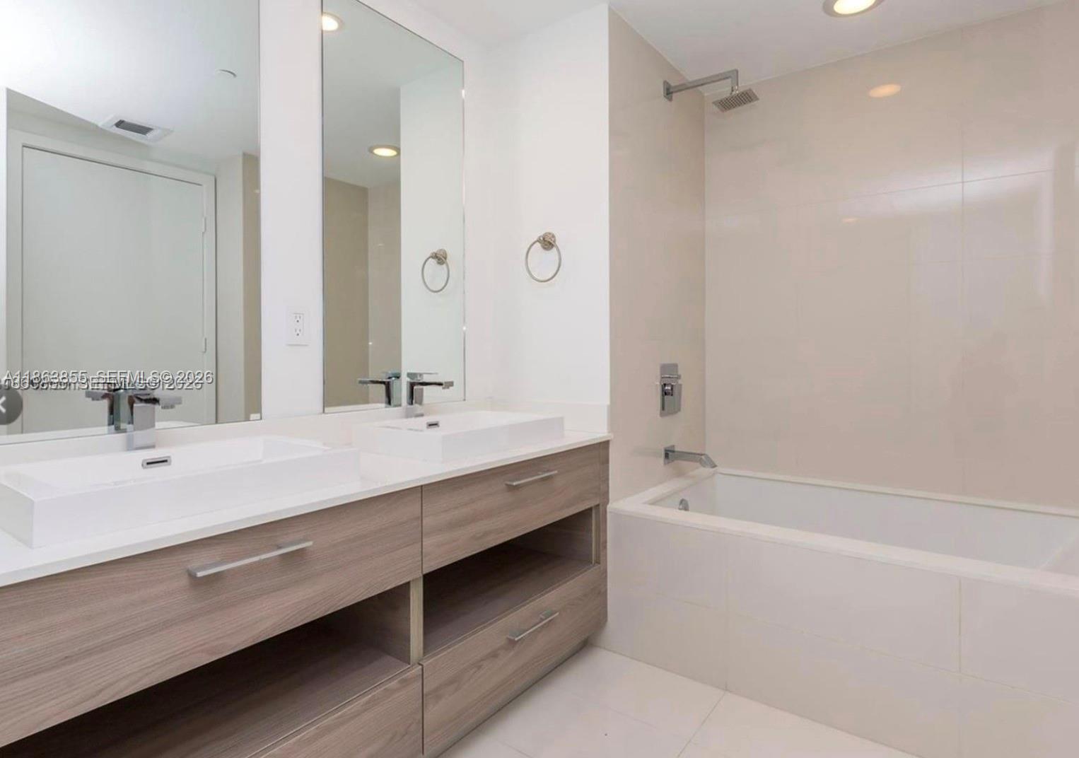 1300 S Miami Avenue 1602 Property Photo 12
