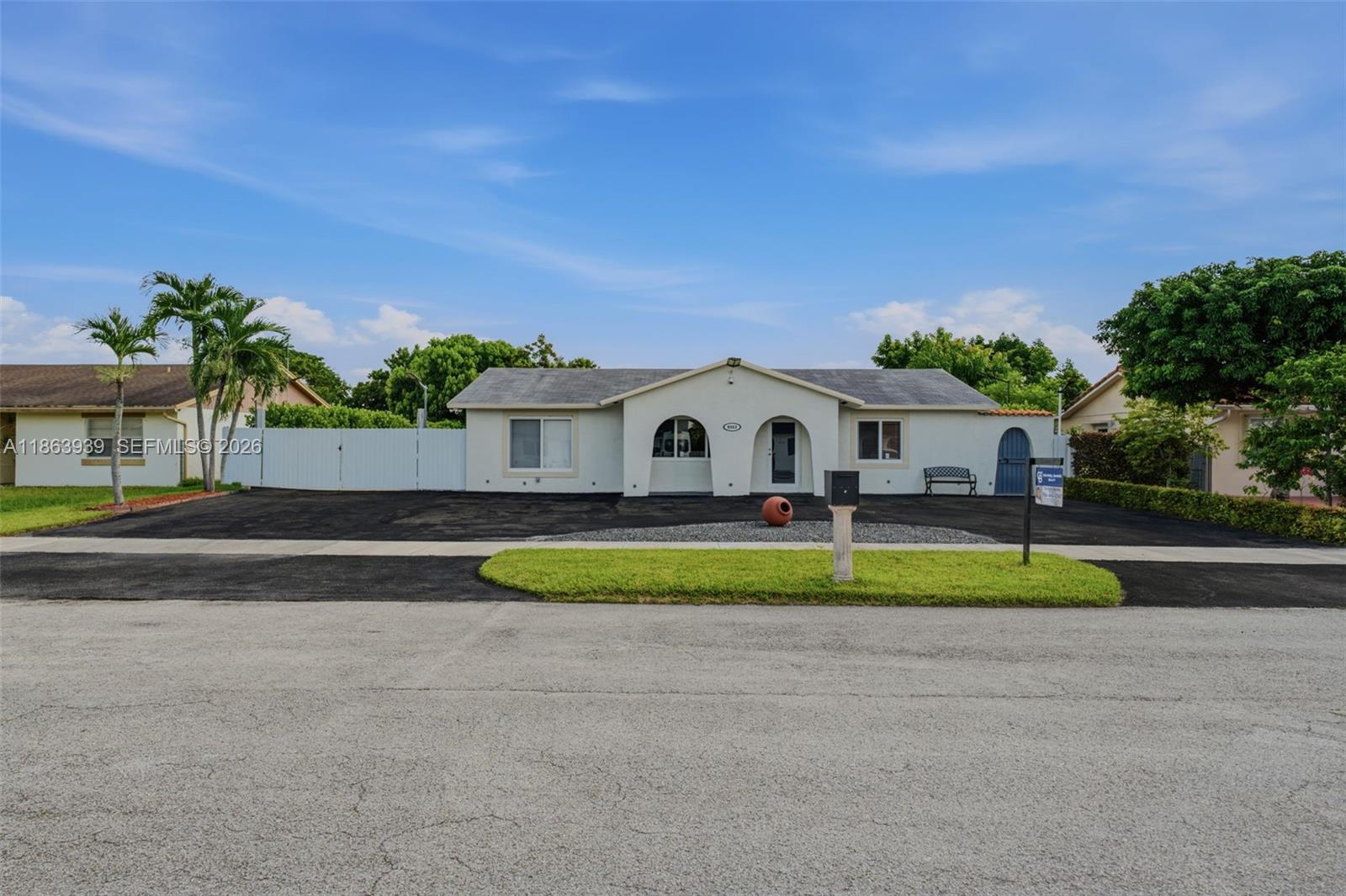 6553 Sw 148th Place Property Photo 2