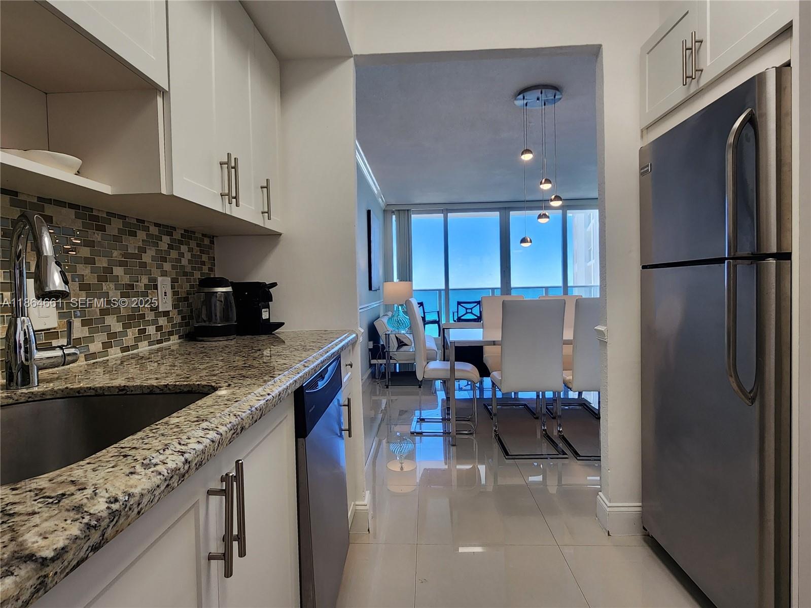3505 S Ocean Drive 707 Property Photo 10