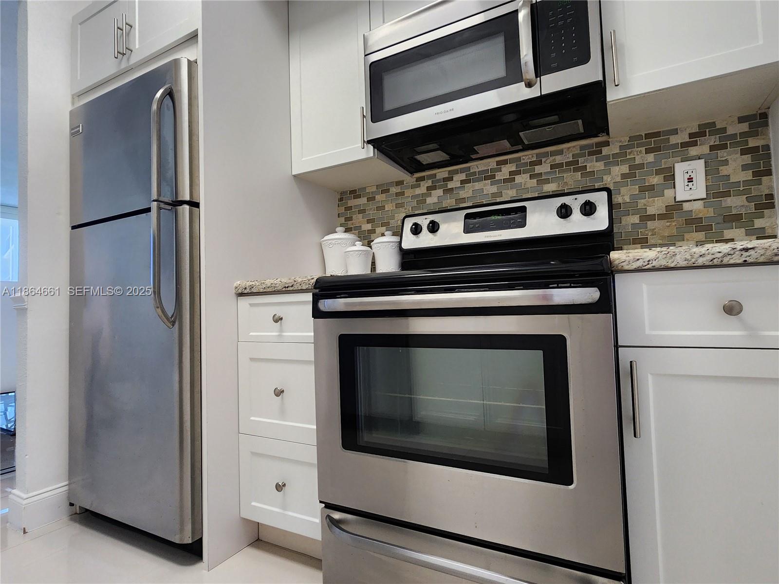 3505 S Ocean Drive 707 Property Photo 13