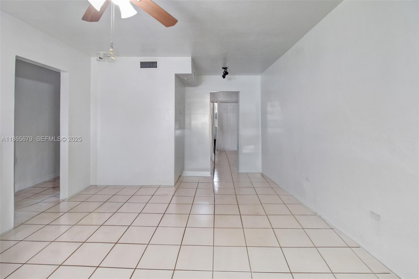 3451 Sw 11th Street 8a Property Photo 5